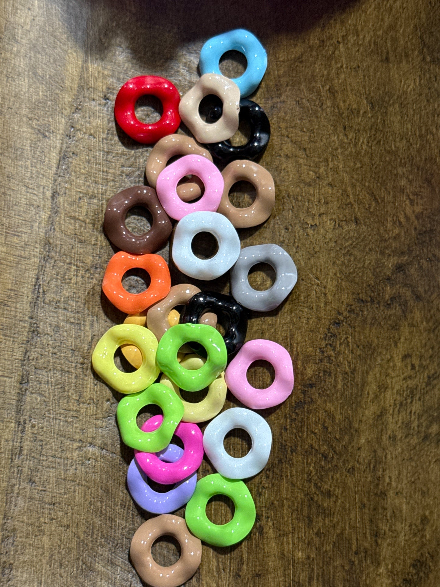 Acrylic Wavy Wide Mouth Mixed Color 25 Count Spacer Bead