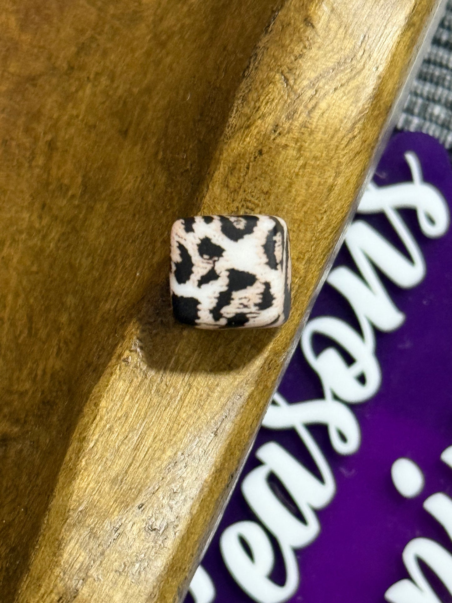 13.5mm Square Printed Silicone Bead