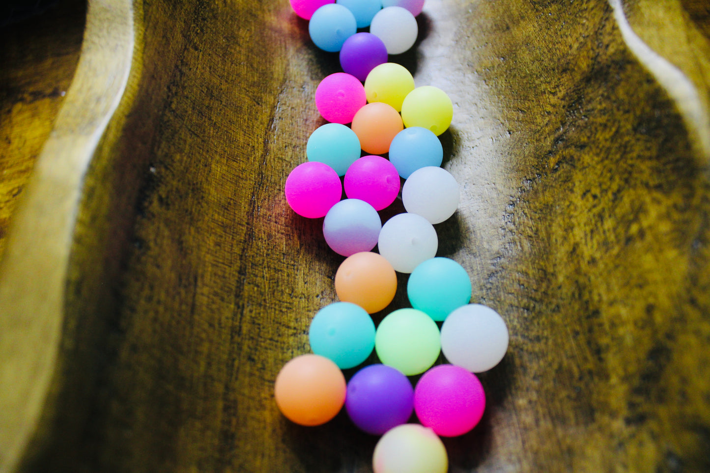 Neon Glow In The Dark 15mm Silicone 20 Count Bead Mix
