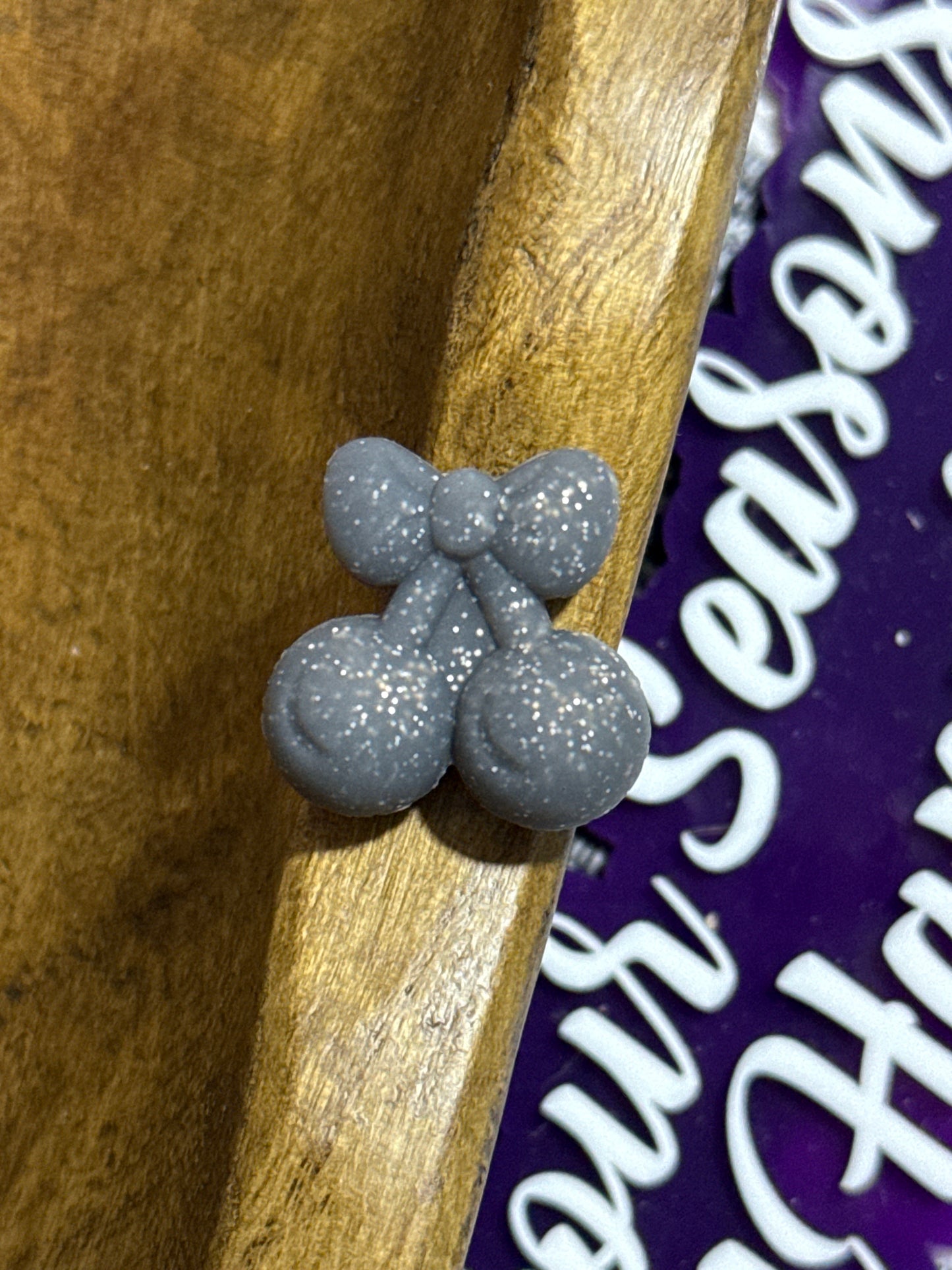 Lot 1 Silicone Focal Bead