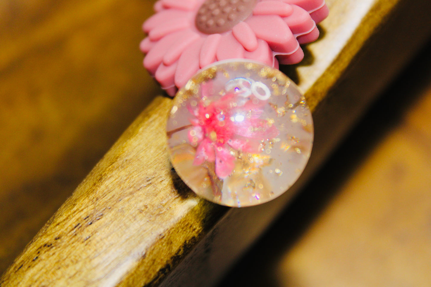 20mm Acrylic Pen Topper Bead Glitter Floral