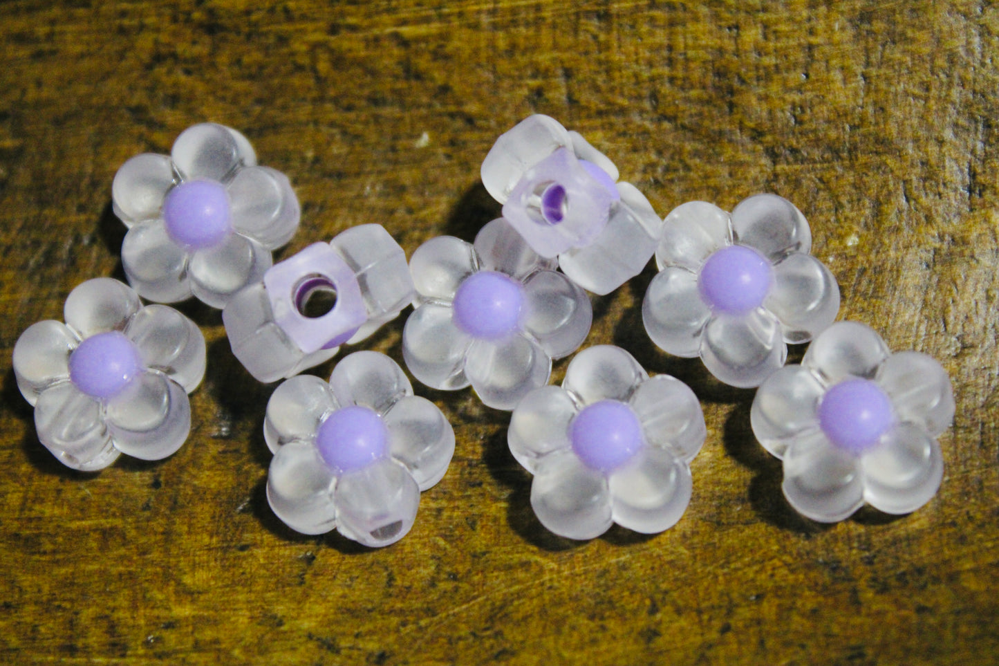 Sunshine Daisy 12mm Spacer Bead 30 Count Bead Bag Yellow Or Purple