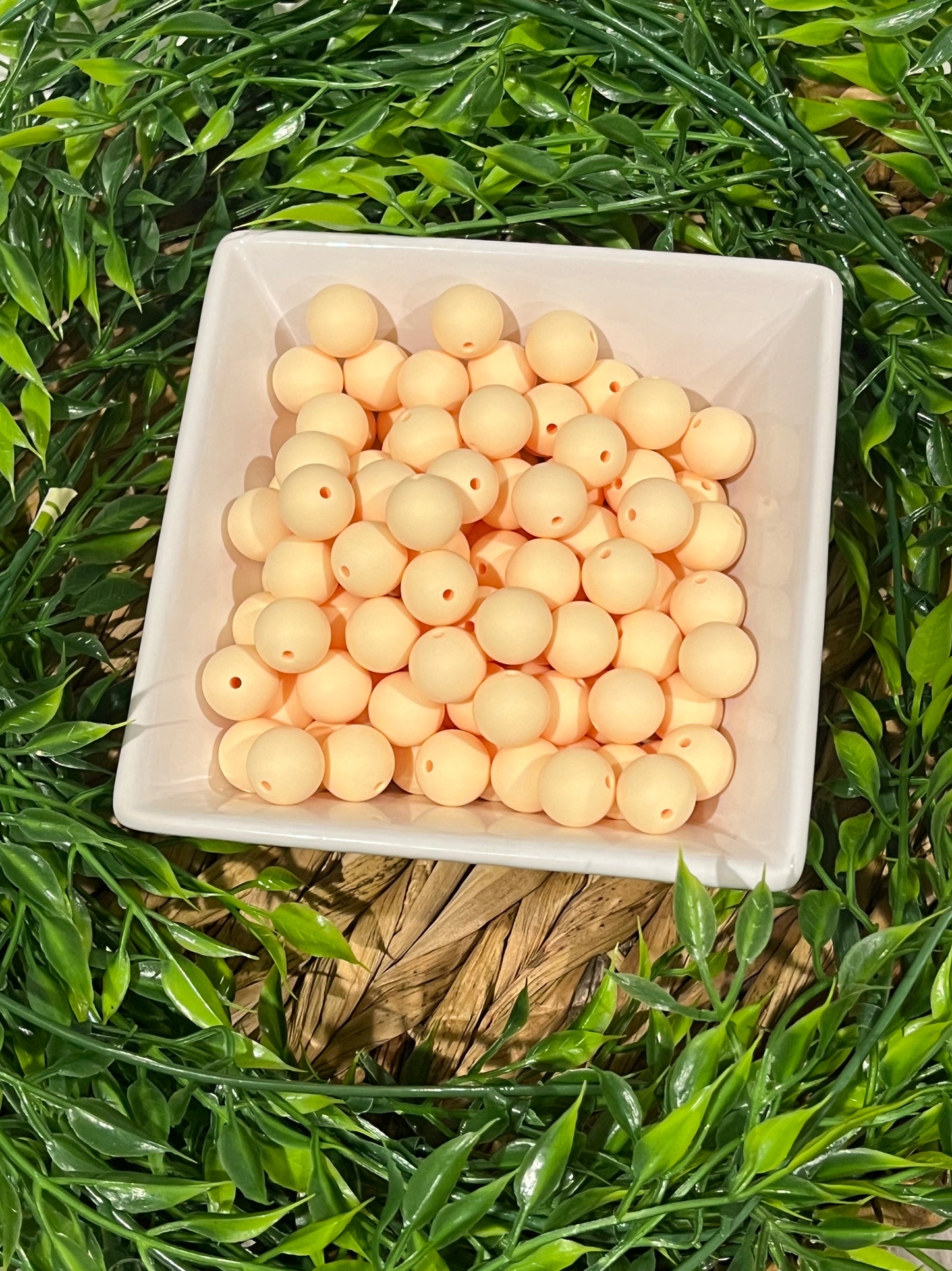 Silicone 15mm Light Yellow Bead
