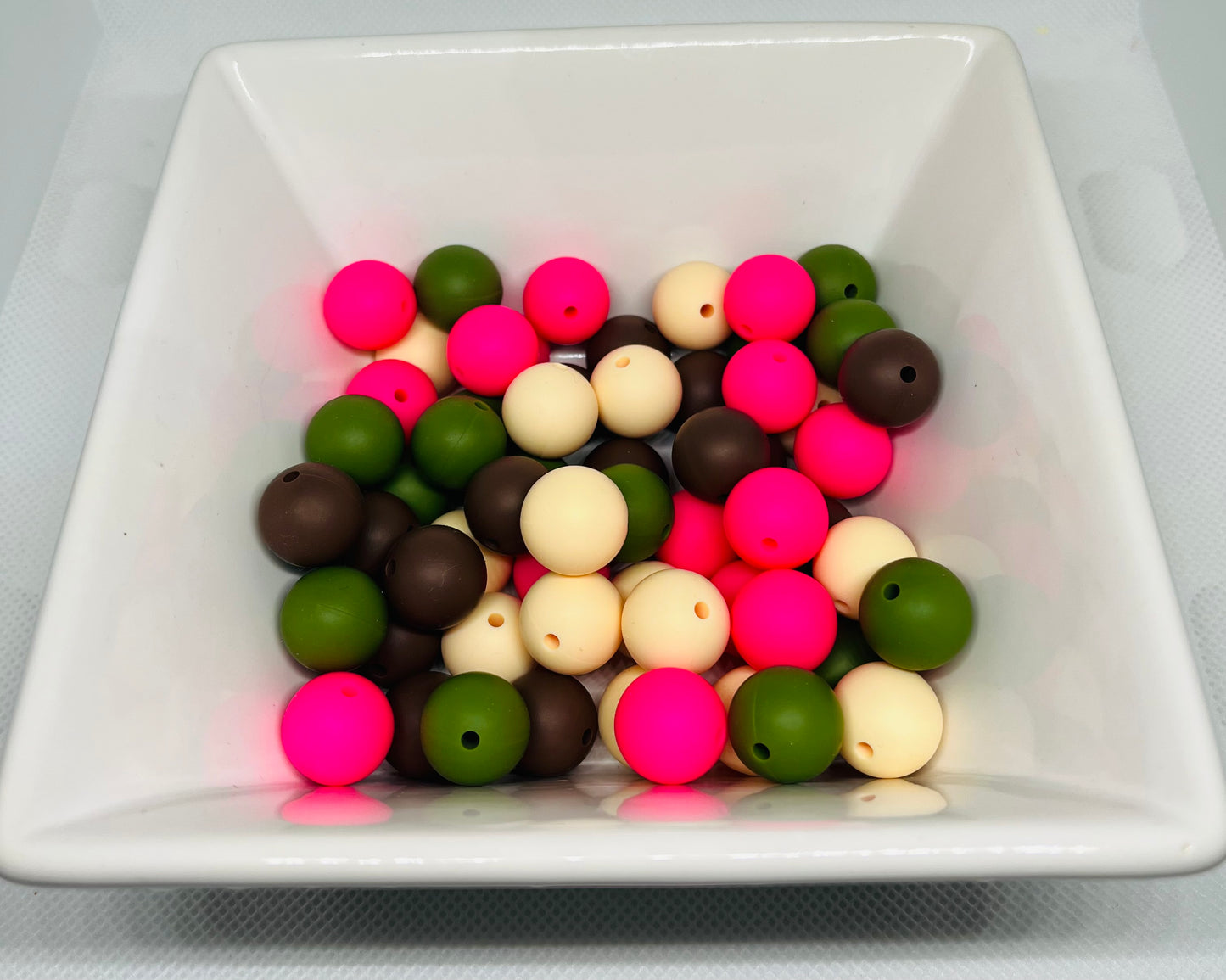Princess And The Pea Bead Mix 60 Count Pack 15mm Silicone Multicolor Beads Light Yellow Bean Green Hot Pink Coffee Brown Pen Beading Crafting