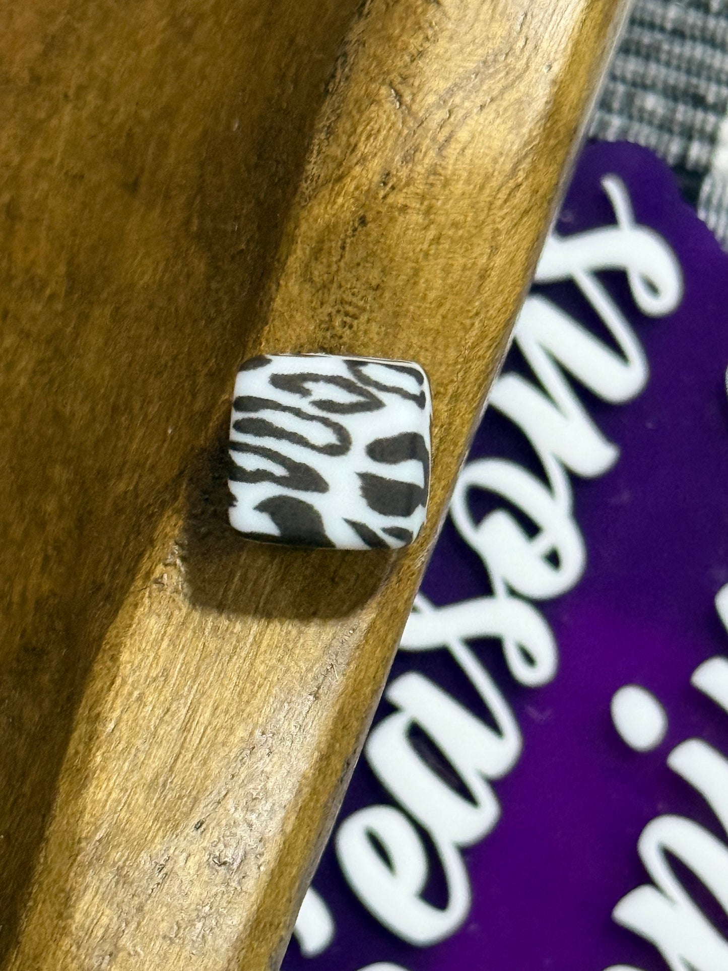 13.5mm Square Printed Silicone Bead