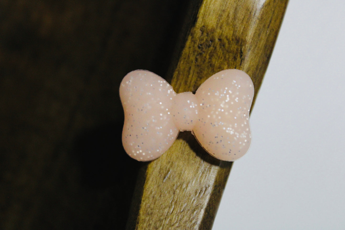 Glitter Glow In The Dark Bow Multiple Color Options Silicone Focal Bead
